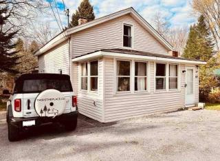 Moose Riverside Bungalow 3BR Home Old Forge NY - Old Forge - 0