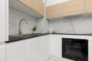 Warsaw Sarmacka Apartment with Gym, Sauna and Parking by Noclegi Renters - Varsavia - 2