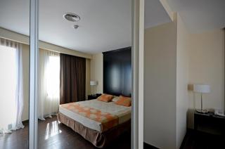 Grand Crucero Hotel - 3