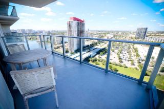 Zen Beach House Luxury 1-Bedroom Intracoastal Views - Hollywood - 0