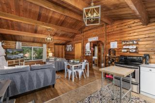 A Peace of Pine by NW Comfy Cabins - Leavenworth - 3