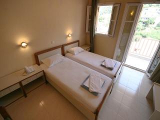 Ionis Hotel - Agios Nikitas - 3