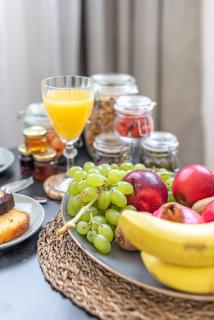 Acropolis Divine Apartments - 8