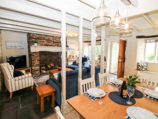 Alexander's Cottage - 4