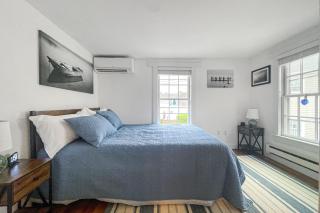 Cozy Downtown Gem - 2