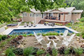 Living Among The Oaks - Stevensville - 0