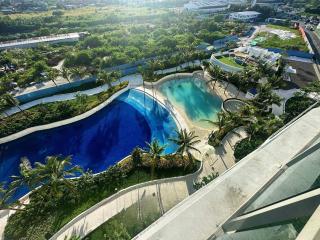 1 BEDROOM Serene Bali at Azure North by THE BALI CORNER AT AZURE NORTH, High Floor, Corner Unit, BIG Balcony with Full View of Beach Resort Amenities - 9