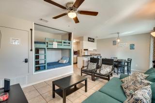 Panama City Beach Condo with Balcony, Walk to Ocean! - Panama City Beach - 2