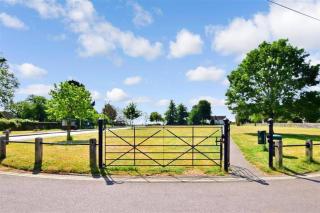 Cozy flat near Bedfords Park - Havering - 8