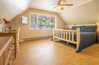 The Spruce Loft Apartment at Blue Spruce RV Park & Cabins - Tuckerville - 5