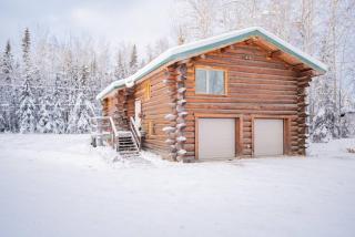 Tucked Away Timber Lower Suite - 6
