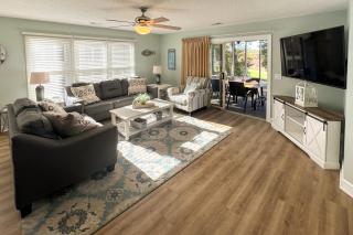 Beachside Golf Getaway - Sunset Beach - 0