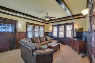 Central Galveston Home Less Than 1 Mi to Beach! - Galveston - 0