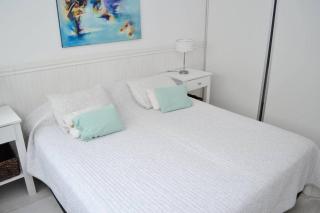 Pacheco de Melo 2936 by depptö - 5