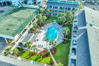 Queens Cottage PCB beach-front condo with regal gulf views - Panama City Beach - 3