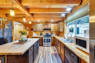 Peaceful Garden Valley Cabin with Private Deck! - Crouch - 4