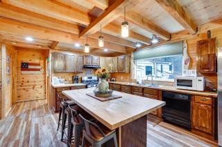 Peaceful Garden Valley Cabin with Private Deck! - Crouch - 2