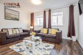 Captivating 2-Bed Apartment in Grays - West Thurrock - 0