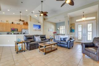 Pet-Friendly Waterfront Home with Pool! - Yonkers - 8