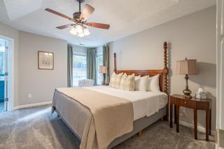 Spacious 3BR Home on Sprawling Serene Grounds - Kingston - 8