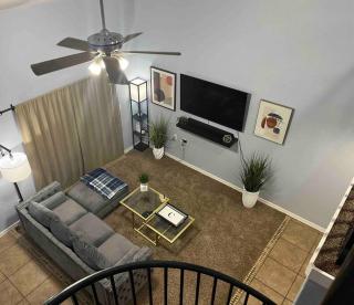 Desert Getaway - Luxury Condo Loft - Chandler - 1