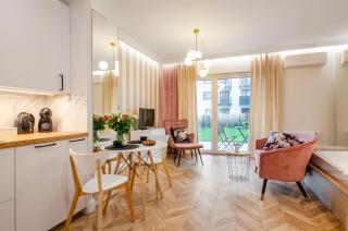 SKY Home- Rose Apartament -Manufaktura, Bezpłatny Parking, Klima, Dostęp na KOD - Łódź - 0