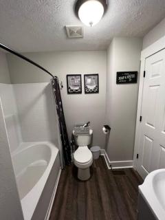 4BR Fully Renovated (Entire House) - Indianápolis - 7