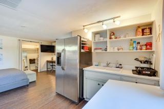 5 Mi to Dtwn Pet-Friendly Phoenix Studio with Yard - Phoenix - 6