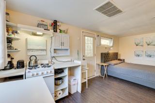 5 Mi to Dtwn Pet-Friendly Phoenix Studio with Yard - Phoenix - 3