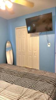 Entire Home by Siesta Key/closed to downtown - 1