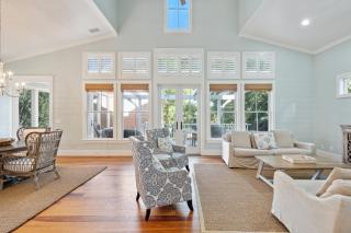 1002 E Cooper The Folly Peach Beautiful Spacious House Steps from the beach - Folly Beach - 6