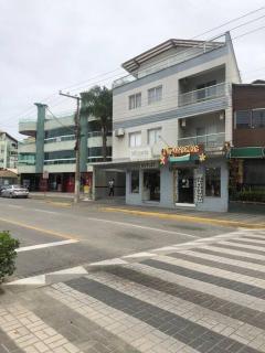Apartamento confortável e muito bem localizado. - Bombinhas - 2