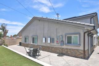 Disneyland Knott's Berry 2 bedroom guest house - Midway City - 2