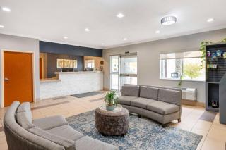 Best Western Kokomo Hotel - 1