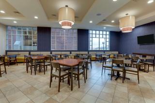 Drury Inn & Suites St. Louis Arnold - Arnold - 2