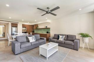 Paradise Bound - A Rooftop Resort Retreat - 7