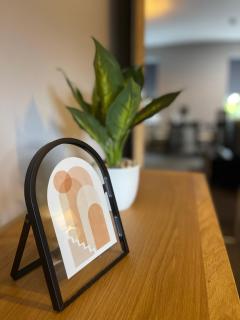 5- Large 1 bed Apartment- West Midlands - - 9