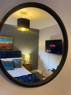5- Large 1 bed Apartment- West Midlands - - 5