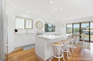 Island Pines - Emu Park - 1