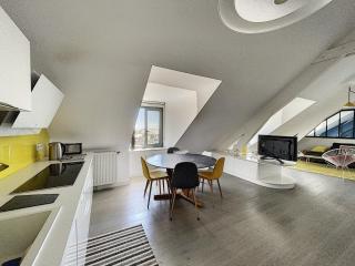 Duplex de standing en centre-ville avec parking, proche port et plage - FR-1-361-377 - Granville - 0