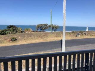 1 Wood Street, Emu Park (Star of the Sea) - 5