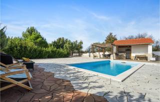 Stunning Home In Drinovci With Sauna - Drinovci - 4