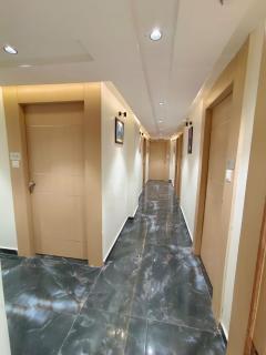 Hotel Lotus Pink - Ahmedabad - 5