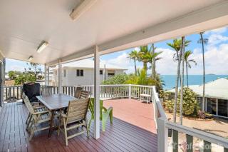 Beachfront Holiday House - 6