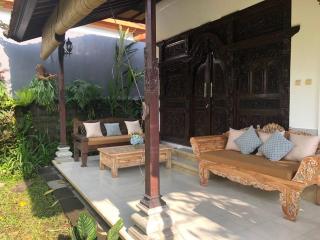 A Lush Tropical Villa in Ubud Rice Fields - Ubud - 8