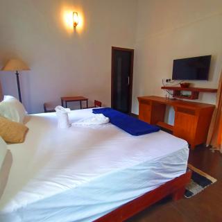 Empire Private Pool Villa - Kalpetta - 7