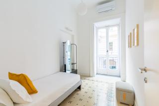 Piazza Amedeo Stylish Apartment by Wonderful Italy - Nápoles - 5