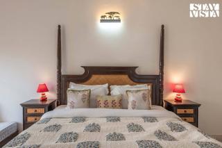 StayVista's Nature Ville - City Escape with Terrace-Balconies with View, Lawn & Gazebo - Jaipur - 3