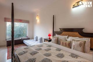 StayVista's Nature Ville - City Escape with Terrace-Balconies with View, Lawn & Gazebo - Jaipur - 4