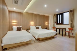 Two H Hotel - Busan - 7